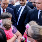 07.06.2016 Busko Zdrój. Prezydent RP Andrzej Duda spotkał się z mieszkańcami i kuracjuszami. / Wojciech Habdas / Radio Kielce