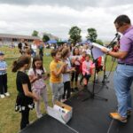 11.06.2016. Happening pod hasłem "Kostka biega po kostce do Kostki” w Zespole Szkół Katolickich Diecezji Kieleckiej / Wojciech Habdas / Radio Kielce