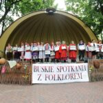 11.06.2016. Finałowy koncert 40. Buskich Spotkań z Folklorem w parku miejskim w Kielcach / Wojciech Habdas / Radio Kielce