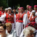 11.06.2016. Finałowy koncert 40. Buskich Spotkań z Folklorem w parku miejskim w Kielcach / Wojciech Habdas / Radio Kielce