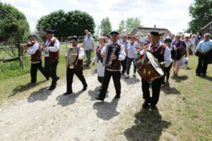 12.06.2016 Jawor u źródeł kultury. Konkurs Radia Kielce w Tokarni / Wojciech Habdas / Radio Kielce