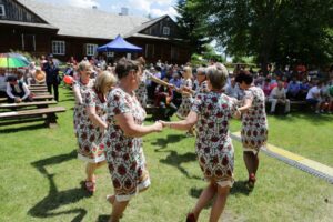 12.06.2016 Jawor u źródeł kultury. Konkurs Radia Kielce w Tokarni / Radio Kielce