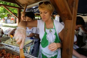 12.06.2016 Jawor u źródeł kultury. Konkurs Radia Kielce w Tokarni / Radio Kielce