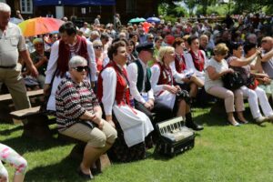 12.06.2016 Jawor u źródeł kultury. Konkurs Radia Kielce w Tokarni / Radio Kielce