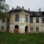 Tajemnica skarbczyka w odnowionym pałacu