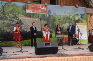 17.7.2016 Sędziszów. Koncert „Śladami Stefana Ostrowskiego i Jana Jawora”. / Ewa Pociejowska-Gawęda / Radio Kielce