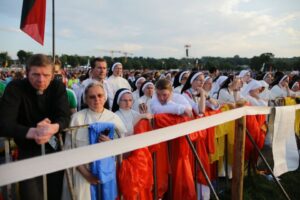 Nabożeństwo Drogi Krzyżowej na krakowskich Błoniach (29 lipca 2016 r.) / Wojciech Habdas / Radio Kielce
