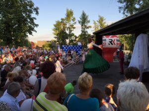 Jędrzejów. Bliżej Teatru (10 lipca 2016 r) / Marek Wtorek / Radio Kielce