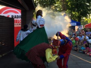 Jędrzejów. Bliżej Teatru (10 lipca 2016 r) / Marek Wtorek / Radio Kielce