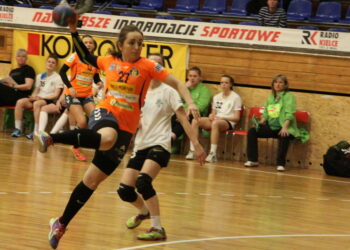 30.04.2016. 17. kolejka I ligi piłkarek ręcznych: Korona Handball - AZS UMCS Lublin / Maciej Makuła / Radio Kielce