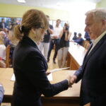 08.07.2016 Kielce. Wojewoda świętokrzyski Agata Wojtyszek podpisała z przedstawicielami samorządów świętokrzyskich umowy na rozwój infrastruktury drogowej. / Jarosław Kubalski / Radio Kielce