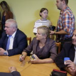 08.07.2016 Kielce. Wojewoda świętokrzyski Agata Wojtyszek podpisała z przedstawicielami samorządów świętokrzyskich umowy na rozwój infrastruktury drogowej. / Jarosław Kubalski / Radio Kielce