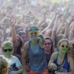 02.07.2016 Kielce. Festiwal Kolorów na parkingu Galerii Korona. / Jarosław Kubalski / Radio Kielce