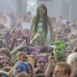 02.07.2016 Kielce. Festiwal Kolorów na parkingu Galerii Korona. / Jarosław Kubalski / Radio Kielce