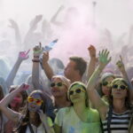 02.07.2016 Kielce. Festiwal Kolorów na parkingu Galerii Korona. / Jarosław Kubalski / Radio Kielce