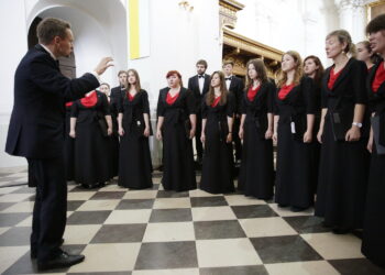 03.07.2016 Święty Krzyż. III Ogólnopolski Przegląd Chórów Akademickich. Chór Politechniki Śląskiej w Gliwicach. / Jarosław Kubalski / Radio Kielce