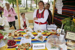 03.07.2016 Pierzchnica. Konkurs na tradycyjną potrawę powiatu kieleckiego. / Jarosław Kubalski / Radio Kielce