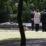 04.07.2016 Kielce. Obchody rocznicy pogromu kieleckiego. Prezydent Andrzej Duda odwiedził kirkut na Pakoszu. / Jarosław Kubalski / Radio Kielce