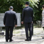 04.07.2016 Kielce. Obchody rocznicy pogromu kieleckiego. Prezydent Andrzej Duda odwiedził kirkut na Pakoszu. / Jarosław Kubalski / Radio Kielce