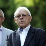 05.07.2016 Busko-Zdrój. XXII Festiwal im. Krystyny Jamroz. Kompozytor Henryk Kuźniak odsłonił swoje festiwalowe "Słoneczko" w Alei Gwiazd w Parku Zdrojowym. / Jarosław Kubalski / Radio Kielce