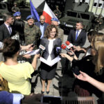 5.7.2016 Kielce. Świętokrzyski Urząd Wojewódzki organizuje na placu Wolności w Kielcach dwudniowy piknik związany ze szczytem NATO w Polsce. O planach poinformowała na konferencji prasowej wojewoda świętokrzyski Agata Wojtyszek / Jarosław Kubalski / Radio Kielce