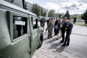 5.7.2016 Kielce. Świętokrzyski Urząd Wojewódzki organizuje na placu Wolności w Kielcach dwudniowy piknik związany ze szczytem NATO w Polsce. O planach poinformowała na konferencji prasowej wojewoda świętokrzyski Agata Wojtyszek / Jarosław Kubalski / Radio Kielce