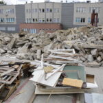 05.07.2016 Kielce. Wyburzono budynek techniczny na kampusie UJK przy ulicy Świętokrzyskiej. Powstanie tu parking. / Jarosław Kubalski / Radio Kielce