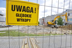 05.07.2016 Kielce. Wyburzono budynek techniczny na kampusie UJK przy ulicy Świętokrzyskiej. Powstanie tu parking. / Jarosław Kubalski / Radio Kielce