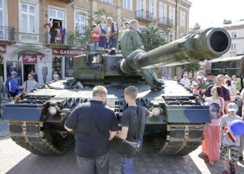 08.07.2016 Kielce. Piknik na Placu Wolności towarzyszący Szczytowi NATO w Warszawie. / Jarosław Kubalski / Radio Kielce
