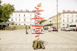 08.07.2016 Kielce. Plac Wolności. Przygotowania do Pikniku ze Szczytem Nato. / Jarosław Kubalski / Radio Kielce