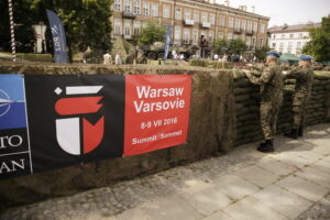 08.07.2016 Kielce. Plac Wolności. Przygotowania do Pikniku ze Szczytem Nato. / Jarosław Kubalski / Radio Kielce