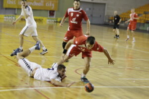 08.07.2016 Kielce. Sparing młodzieżowych reprezentacji w piłkę ręczną. Mecz Polska - Rosja. / Jarosław Kubalski / Radio Kielce