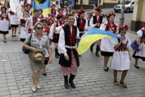 11.07.2016 Kielce. Festiwal Harcerski. Korowód. / Jarosław Kubalski / Radio Kielce