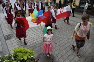 11.07.2016 Kielce. Festiwal Harcerski. Korowód. / Jarosław Kubalski / Radio Kielce