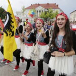 11.07.2016 Kielce. Festiwal Harcerski. Korowód. / Jarosław Kubalski / Radio Kielce