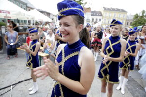 11.07.2016 Kielce. Festiwal Harcerski. Korowód. / Jarosław Kubalski / Radio Kielce