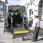 11.07.2016 Kielce. Miasto Kielce przekazało świętokrzyskiemu pogotowiu samochód do przewozu osób niepełnosprawnych. / Jarosław Kubalski / Radio Kielce