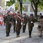 11.07.2016 Kielce. Upamiętnienie zbrodni wołyńskiej. Uczestnicy przeszli od katedry na cmentarz partyzancki. / Jarosław Kubalski / Radio Kielce