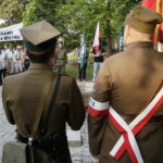 11.07.2016 Kielce. Upamiętnienie zbrodni wołyńskiej. Uczestnicy przeszli od katedry na cmentarz partyzancki. / Jarosław Kubalski / Radio Kielce