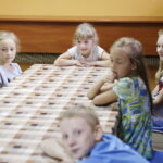 13.07.2016 Kielce. Dzieci uczą się w świetlicy "4 Kąty" jak unikać zagrożeń w czasie wakacji. / Jarosław Kubalski / Radio Kielce