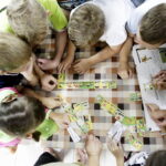 13.07.2016 Kielce. Dzieci uczą się w świetlicy "4 Kąty" jak unikać zagrożeń w czasie wakacji. / Jarosław Kubalski / Radio Kielce