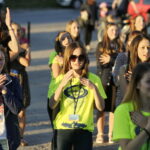 20.07.2016 Kielce. Pielgrzymi z Ukrainy i Włoch bawią się przed kościołem św. Józefa. / Jarosław Kubalski / Radio Kielce