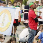 21.07.2016 Pielgrzymi z różnych krajów, zdążający na Światowe Dni Młodzieży w Krakowie spotkali się w Wiślicy. / Jarosław Kubalski / Radio Kielce