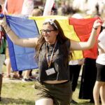 21.07.2016 Pielgrzymi z różnych krajów, zdążający na Światowe Dni Młodzieży w Krakowie spotkali się w Wiślicy. / Jarosław Kubalski / Radio Kielce