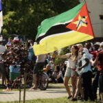 21.07.2016 Pielgrzymi z różnych krajów, zdążający na Światowe Dni Młodzieży w Krakowie spotkali się w Wiślicy. / Jarosław Kubalski / Radio Kielce