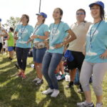 21.07.2016 Pielgrzymi z różnych krajów, zdążający na Światowe Dni Młodzieży w Krakowie spotkali się w Wiślicy. / Jarosław Kubalski / Radio Kielce