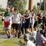 21.07.2016 Pielgrzymi z różnych krajów, zdążający na Światowe Dni Młodzieży w Krakowie spotkali się w Wiślicy. / Jarosław Kubalski / Radio Kielce