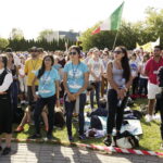 21.07.2016 Pielgrzymi z różnych krajów, zdążający na Światowe Dni Młodzieży w Krakowie spotkali się w Wiślicy. / Jarosław Kubalski / Radio Kielce