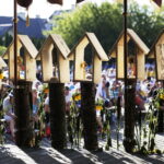 21.07.2016 Pielgrzymi z różnych krajów, zdążający na Światowe Dni Młodzieży w Krakowie spotkali się w Wiślicy. / Jarosław Kubalski / Radio Kielce