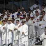 23.07.2016 Kielce. Msza Święta i Wieczór Uwielbienia na Kolporter Arena dla pielgrzymów. / Jarosław Kubalski / Radio Kielce